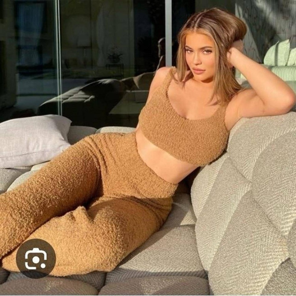 ❗️SOLD❗️Skims Lounge Cami Top /Pants Set